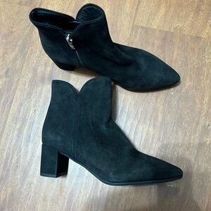 New Aquatalia Dalia Suede Boots Size 5.5 black